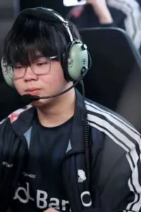 Hoàng Nam